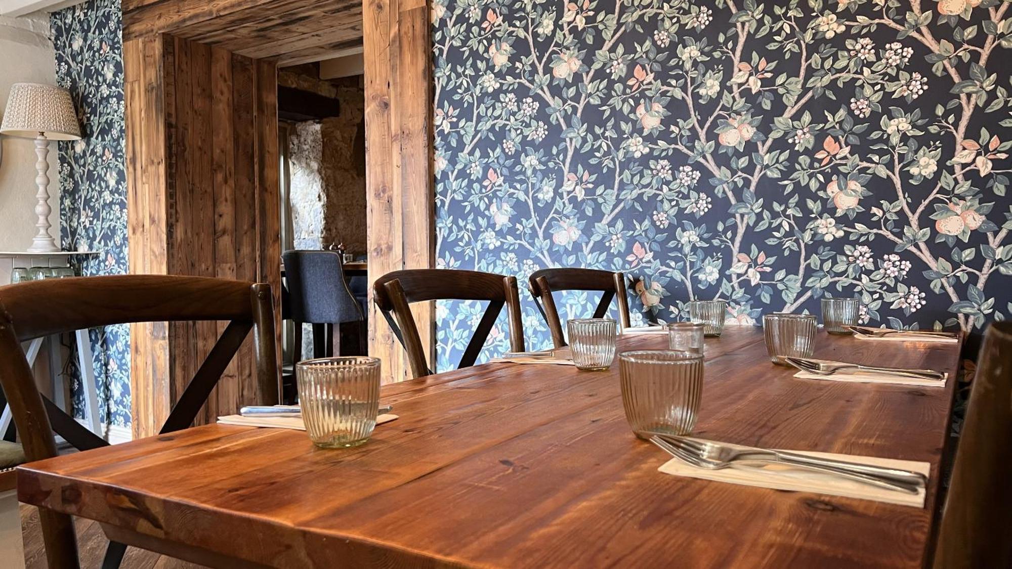 The Forresters Arms Kilburn 4*